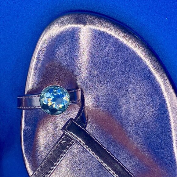 Yellow Box Pink Metallic Heeled Flip Flops Gem decor Toe Strap Size 9.5 - Picture 7 of 9